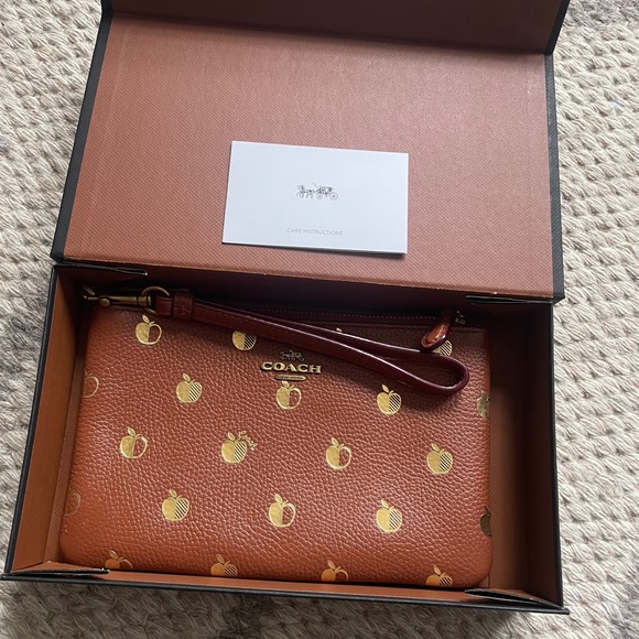 Mini coach wristlet with gold apples - Picture 3 of 5